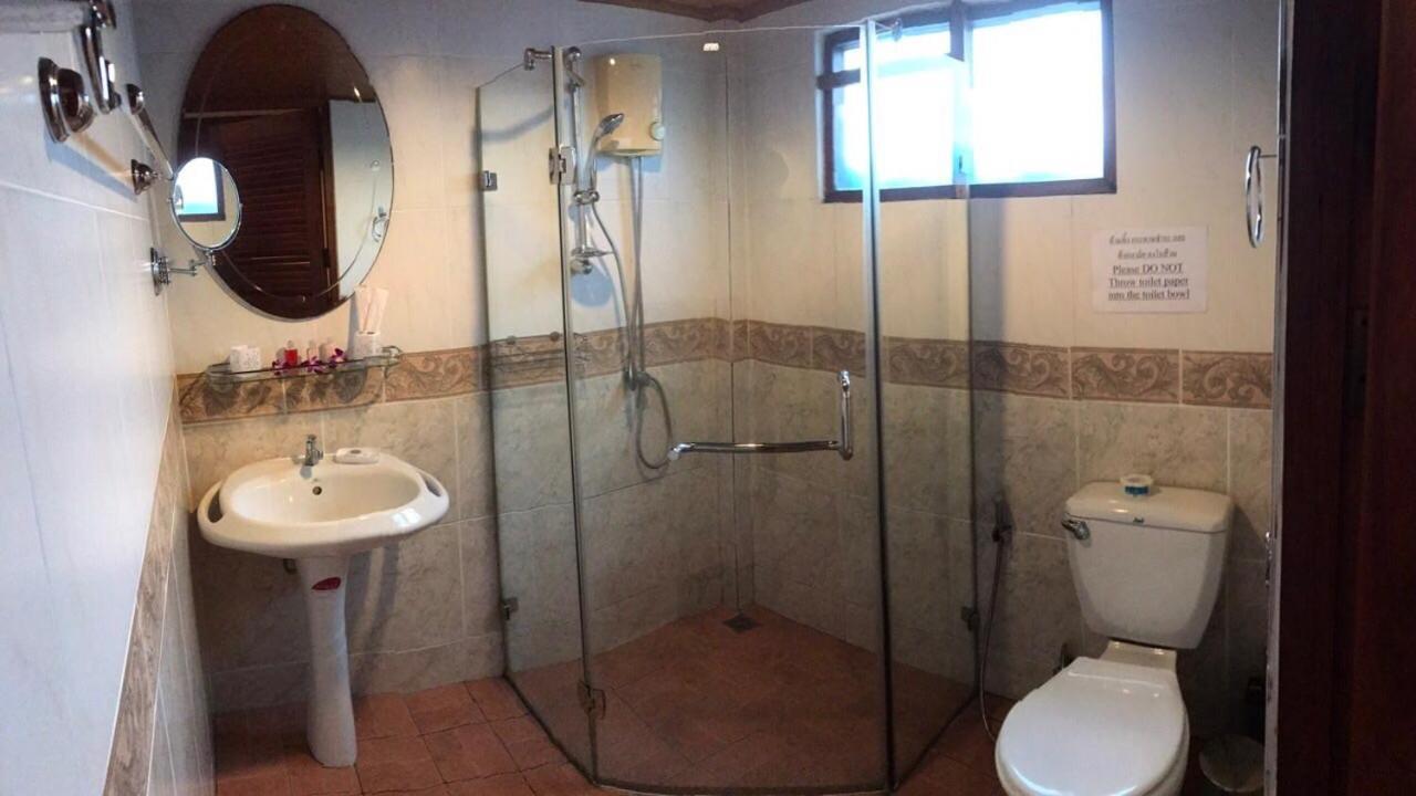 Bungalow Phuket Kamala Beach Esterno foto